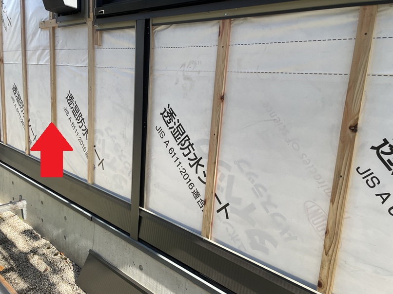 外壁材を下から貼る