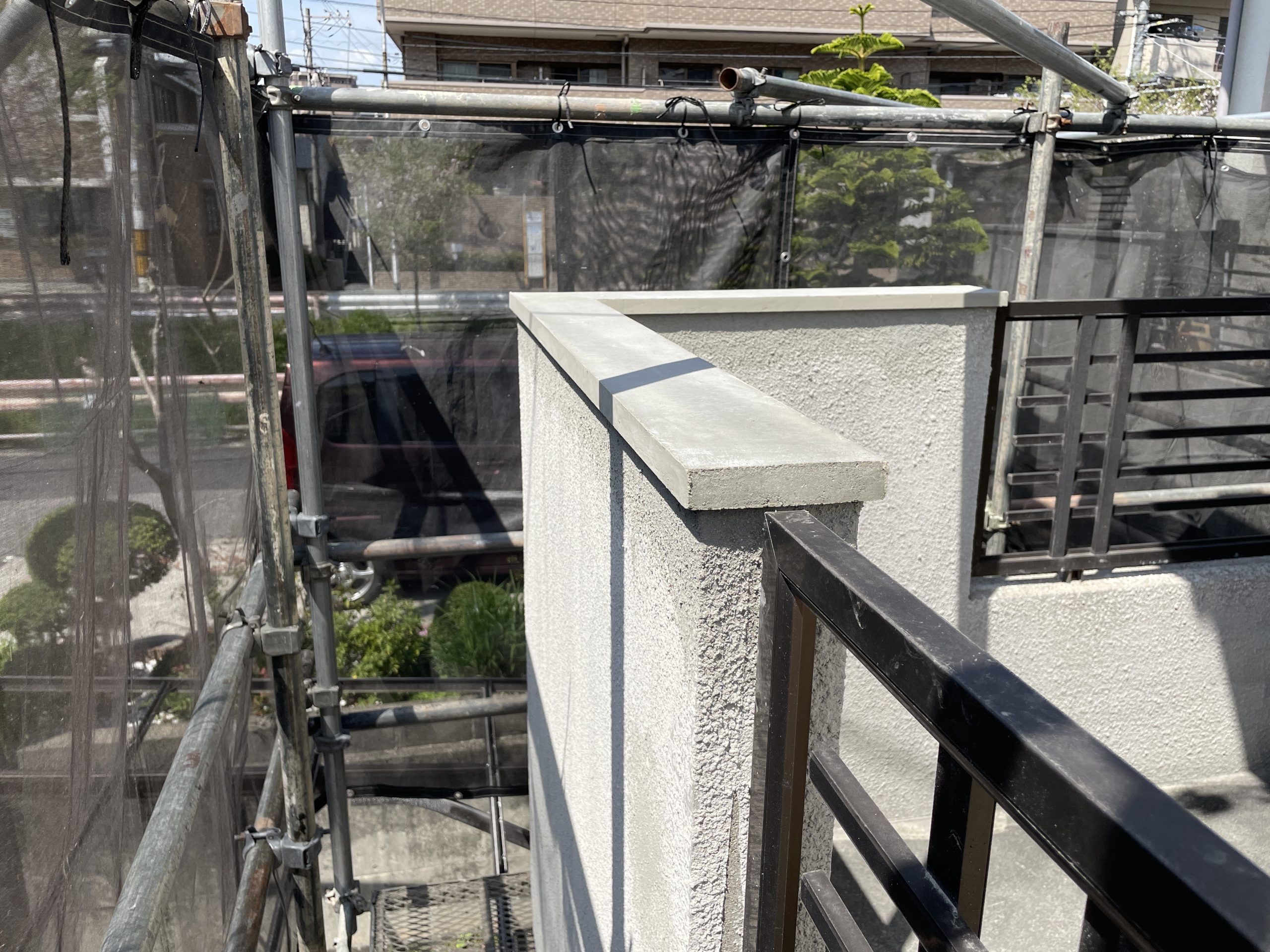 新しい笠木が完成しました
