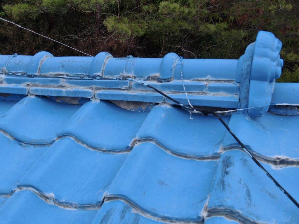 棟瓦の歪み・漆喰の劣化