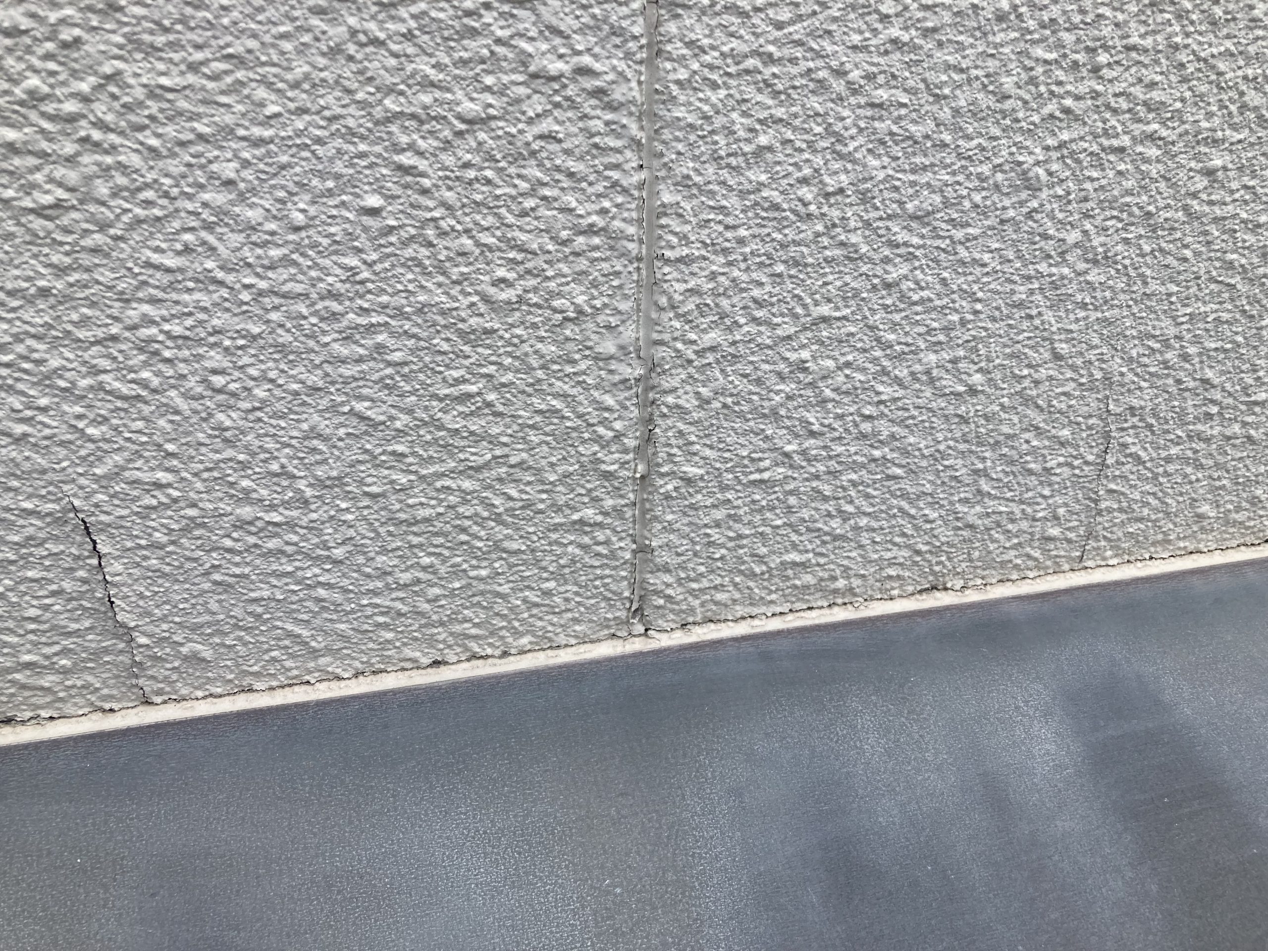 外壁部分塗装を行いました