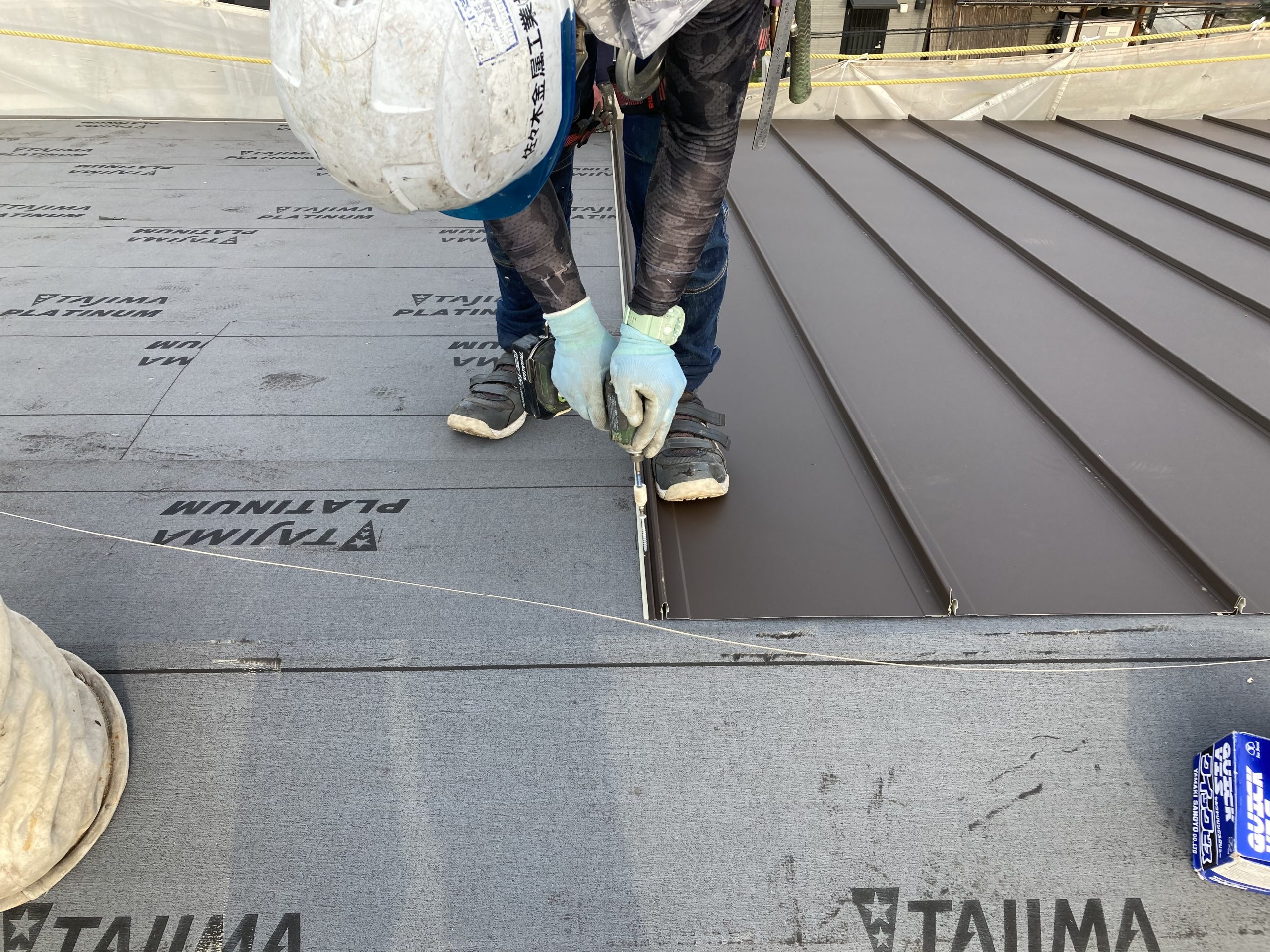 ガルバリウム鋼板