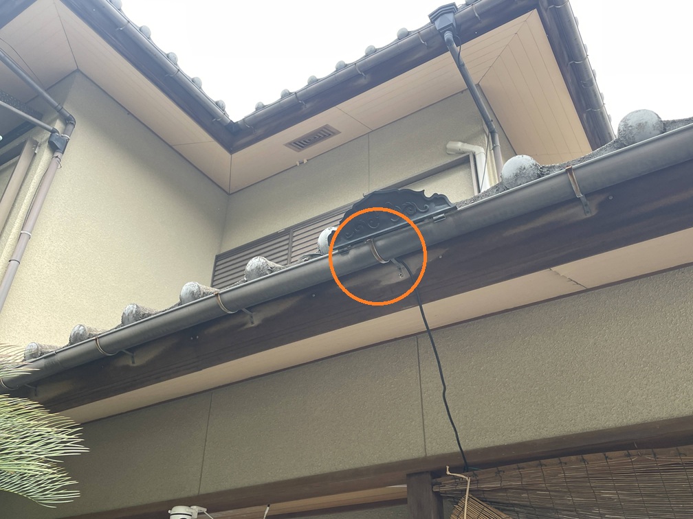 軒樋金具に錆が発生