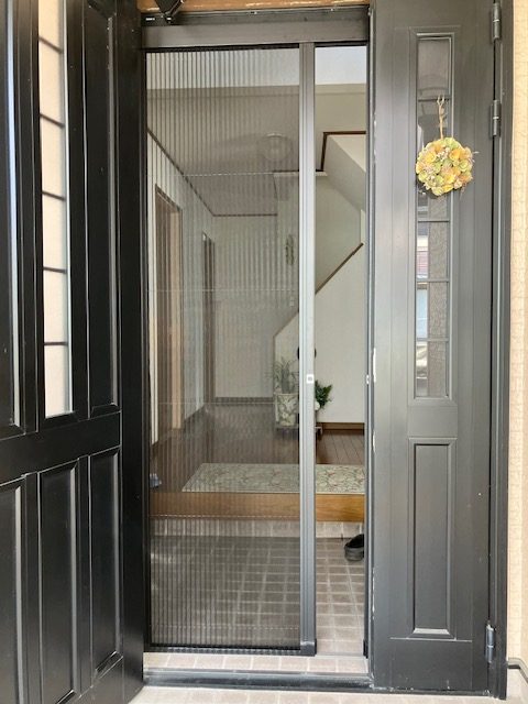 網戸取付施工後