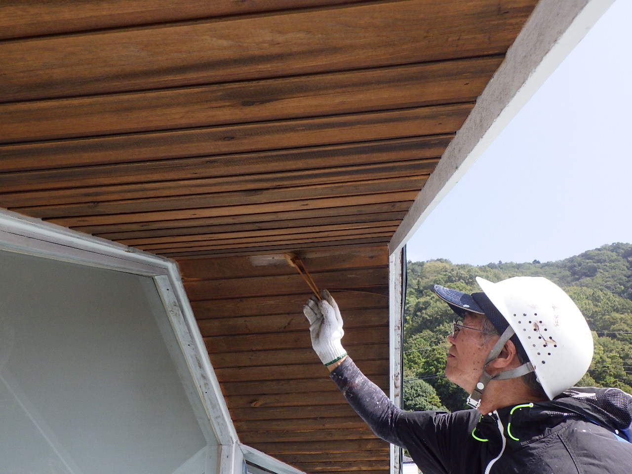 軒裏塗装2回目