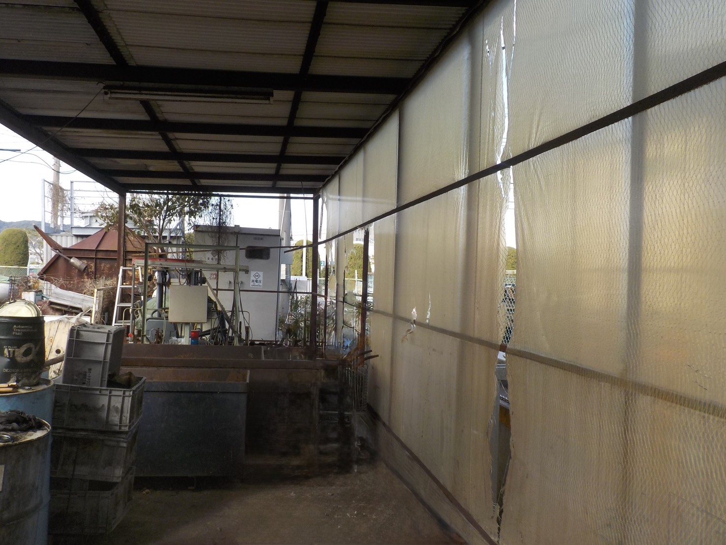 施工前の駐輪場