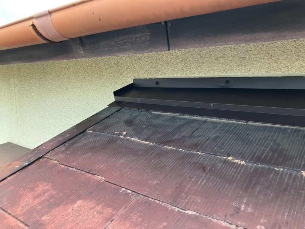 雨押え水切り設置後