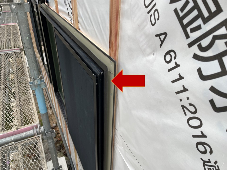 窓サッシまわりの施工