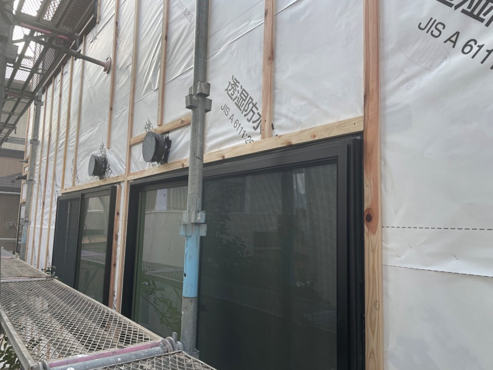 窓まわり・開口部の胴縁施工