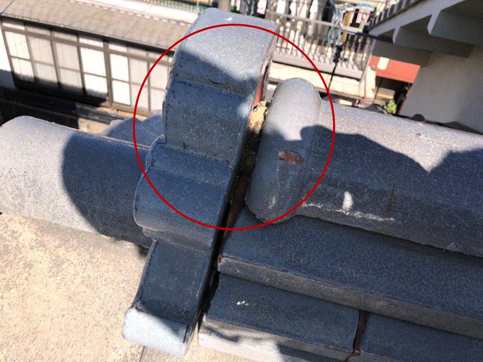 棟部分のズレと開き