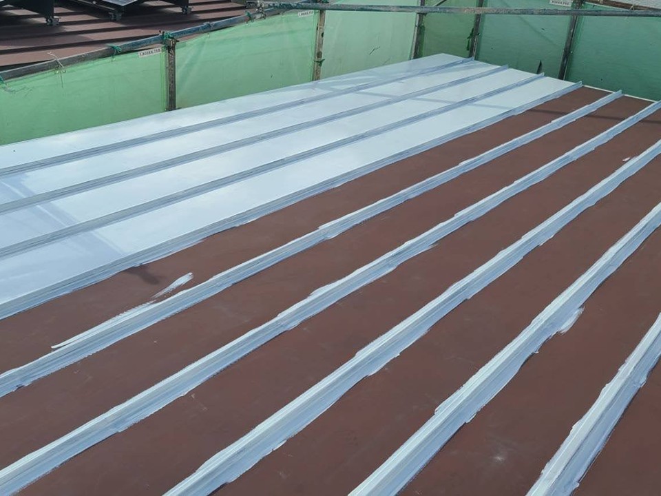 全体へ下塗りしていきます