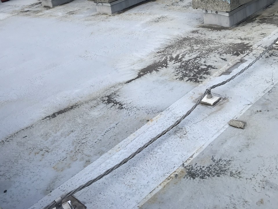 汚れの付着による防水機能の低下