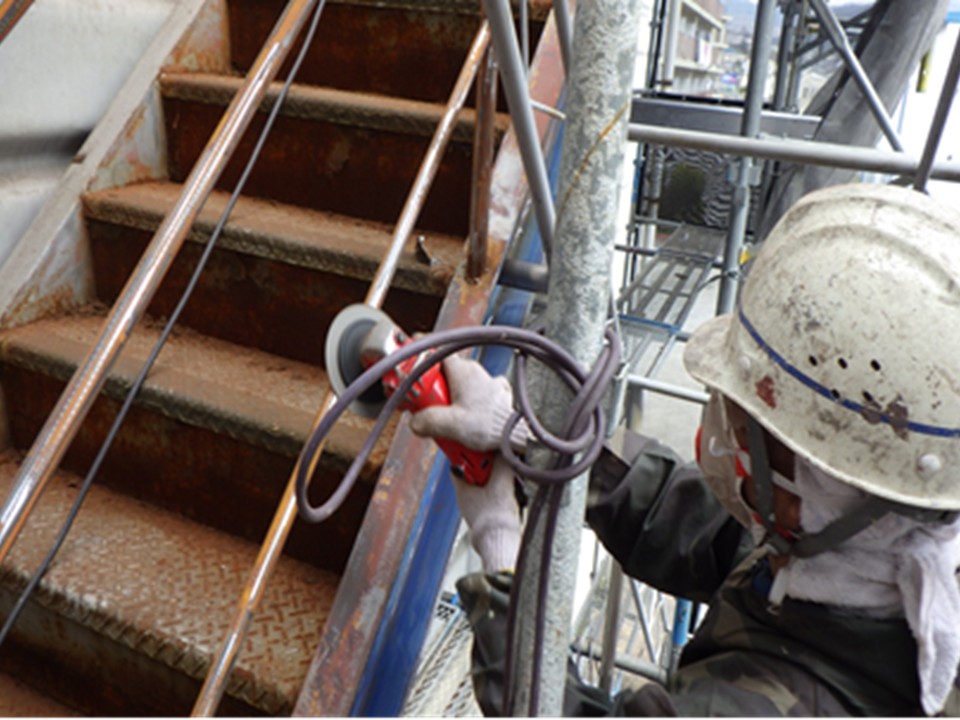 ケレン作業の様子