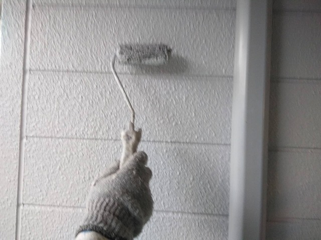 上塗りで美観と保護性能を向上