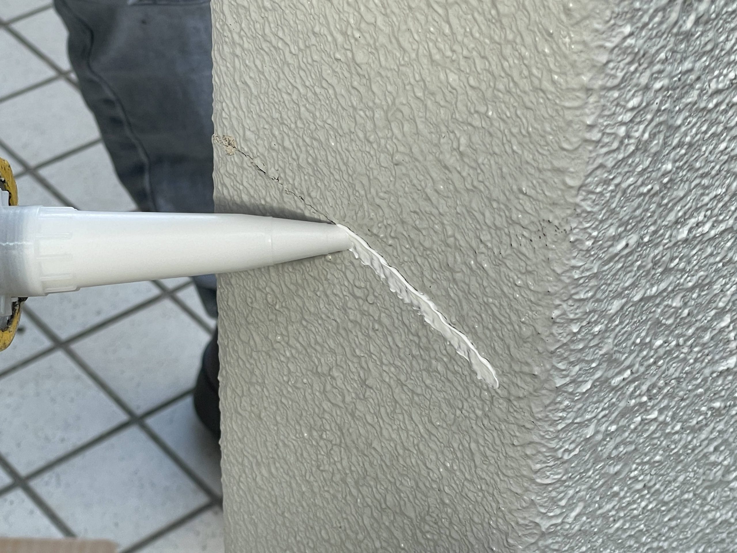 玄関ポーチ柱変成シリコン