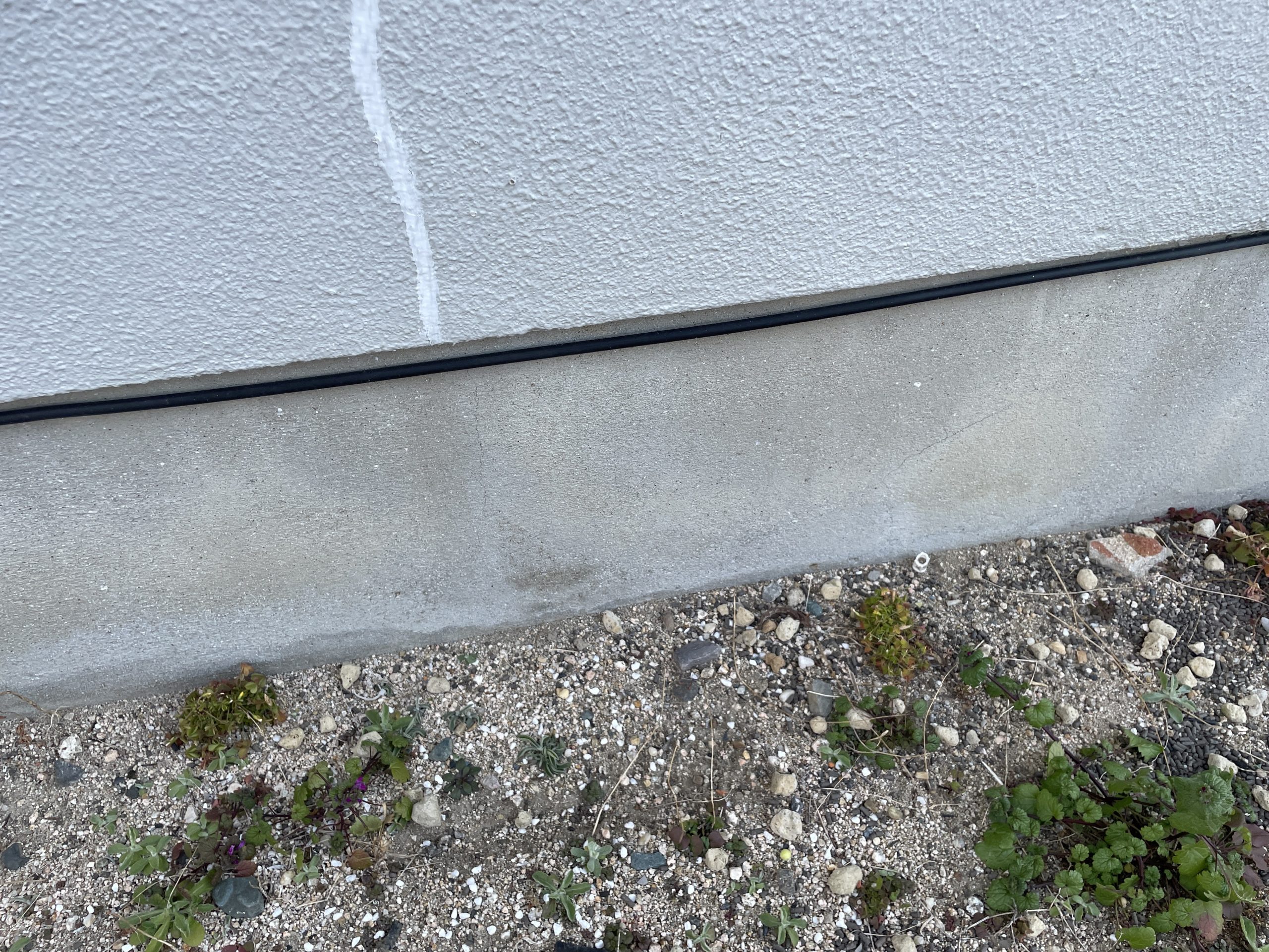 クラック補修前