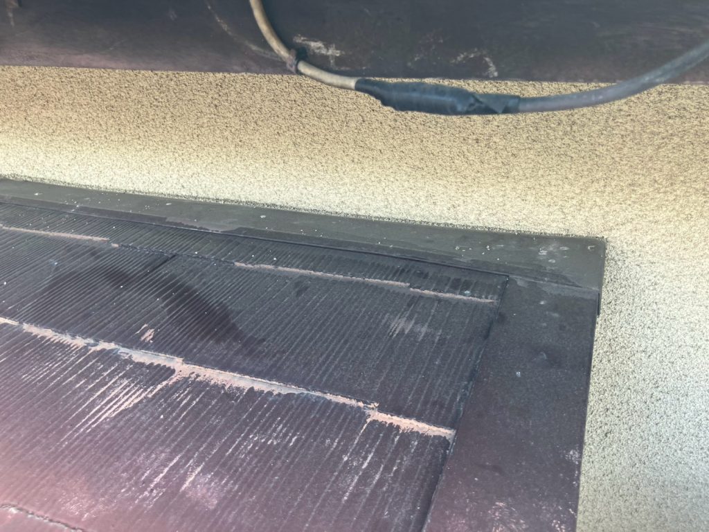 屋根端部の取り合い確認